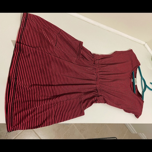 Dress - Picture 2 of 3